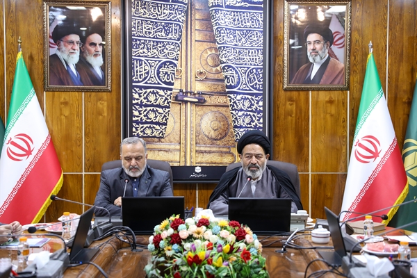فراهم کردن 23 هزار ظرفیت برای اعزام به عتبات در مهر ماه/بیش از ۱۰۸۰۰ زائر حج هنوز معاینه پزشکی نشده‌اند/منتظر راهکار بانک مرکزی برای تأمین ارز حج و عمره هستیم